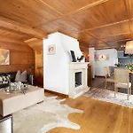 בקתה Bentleys House Mountain Zürs