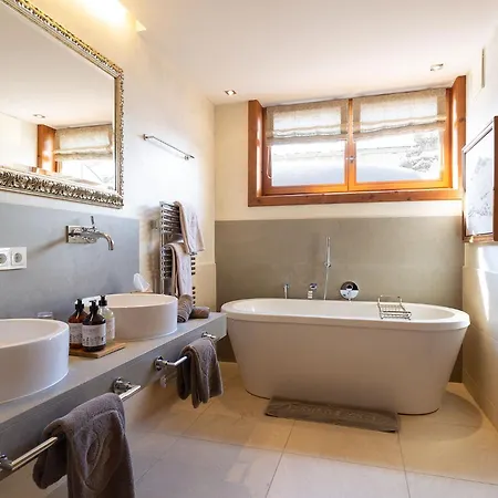 Chalet Bentleys House Mountain Zürs