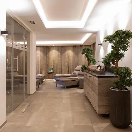 Bentleys House Mountain *