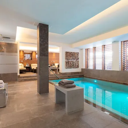 Bentleys House Mountain Chalet Zürs