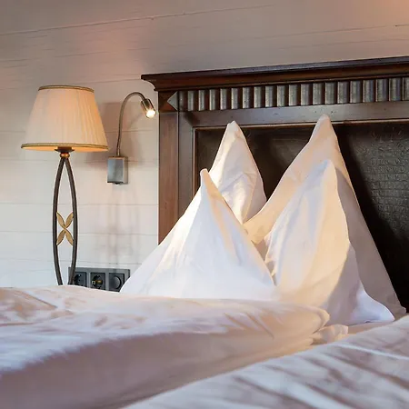 Bentleys House Mountain * Zuers