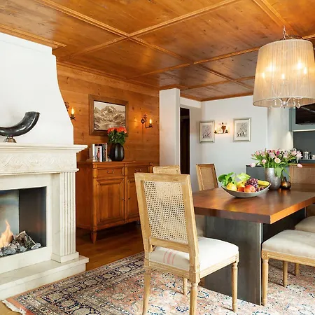 Bentleys House Mountain Chalet Zürs