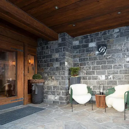 Bentleys House Mountain *