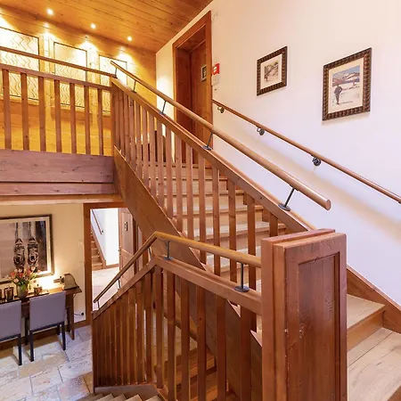 Chalet Bentleys House Mountain