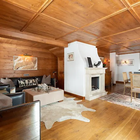 Bentleys House Mountain Шале *