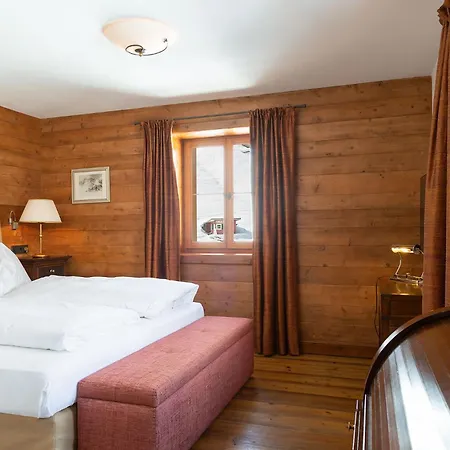 Bentleys House Mountain