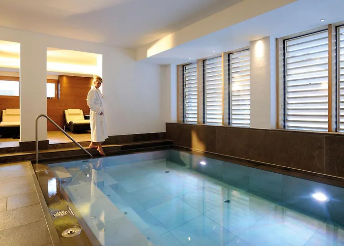 Bentleys House Mountain Zürs